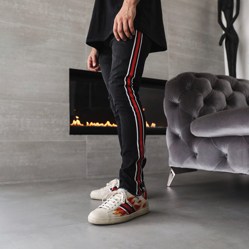 THE TRACK JEANS - BLACK/RED